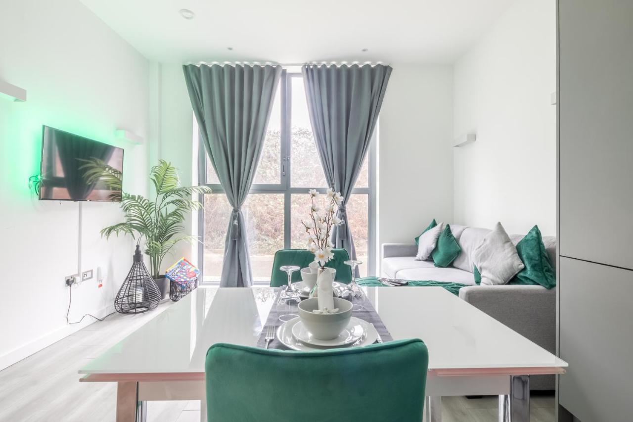 Elegant Apartment Milton Keynes Ngoại thất bức ảnh